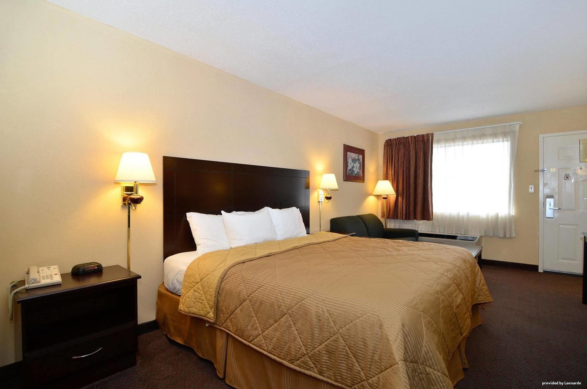 Quality Inn 3*